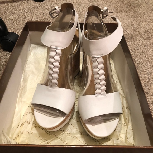 ❌SOLD❌ Women’s Wedges - Size 8.5 - Picture 2 of 2